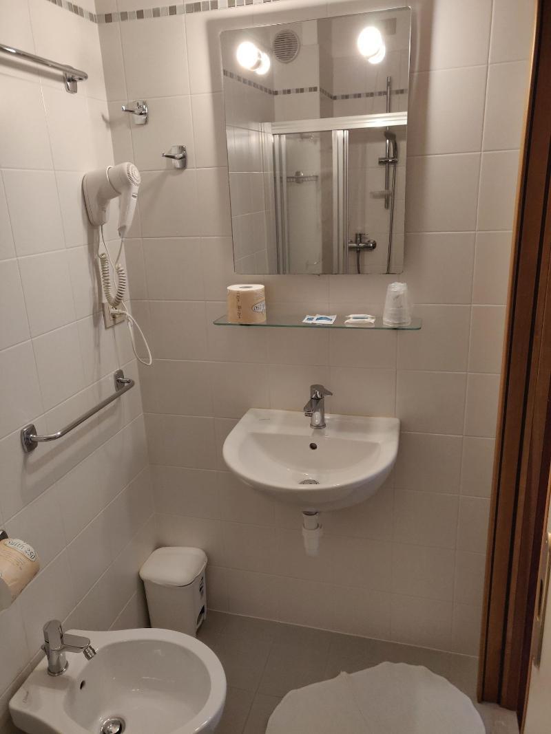 Hotel Ambra ลินญาโน ซับเบียโดโร ภายนอก รูปภาพ